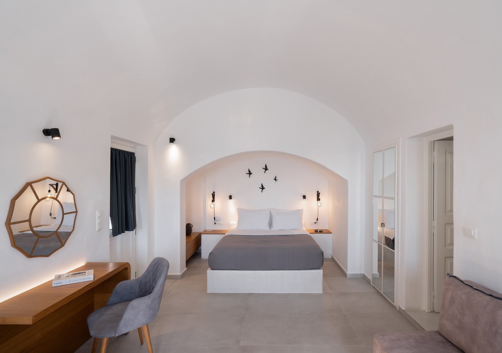 SUPERIOR ROOM